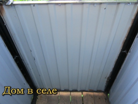 Летний душ из металлопрофиля